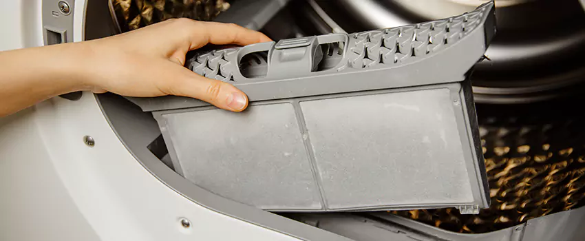 Signs Of A Clogged Dryer Lint Trap in Mount Pleasant, Michigan